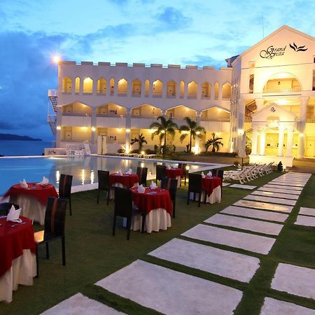 Boracay Grand Vista Resort & Spa Yapak ภายนอก รูปภาพ