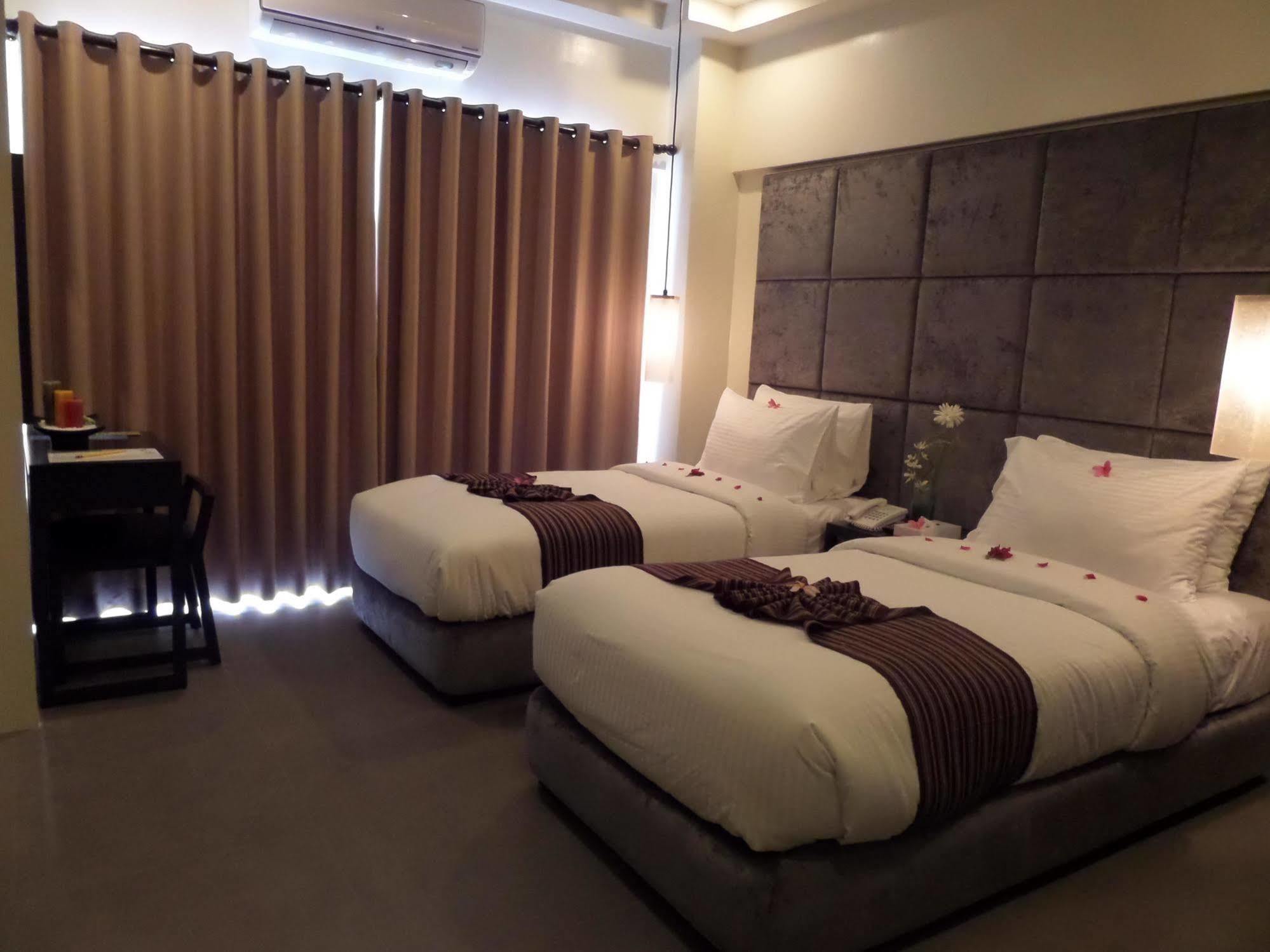 Boracay Grand Vista Resort & Spa Yapak ภายนอก รูปภาพ