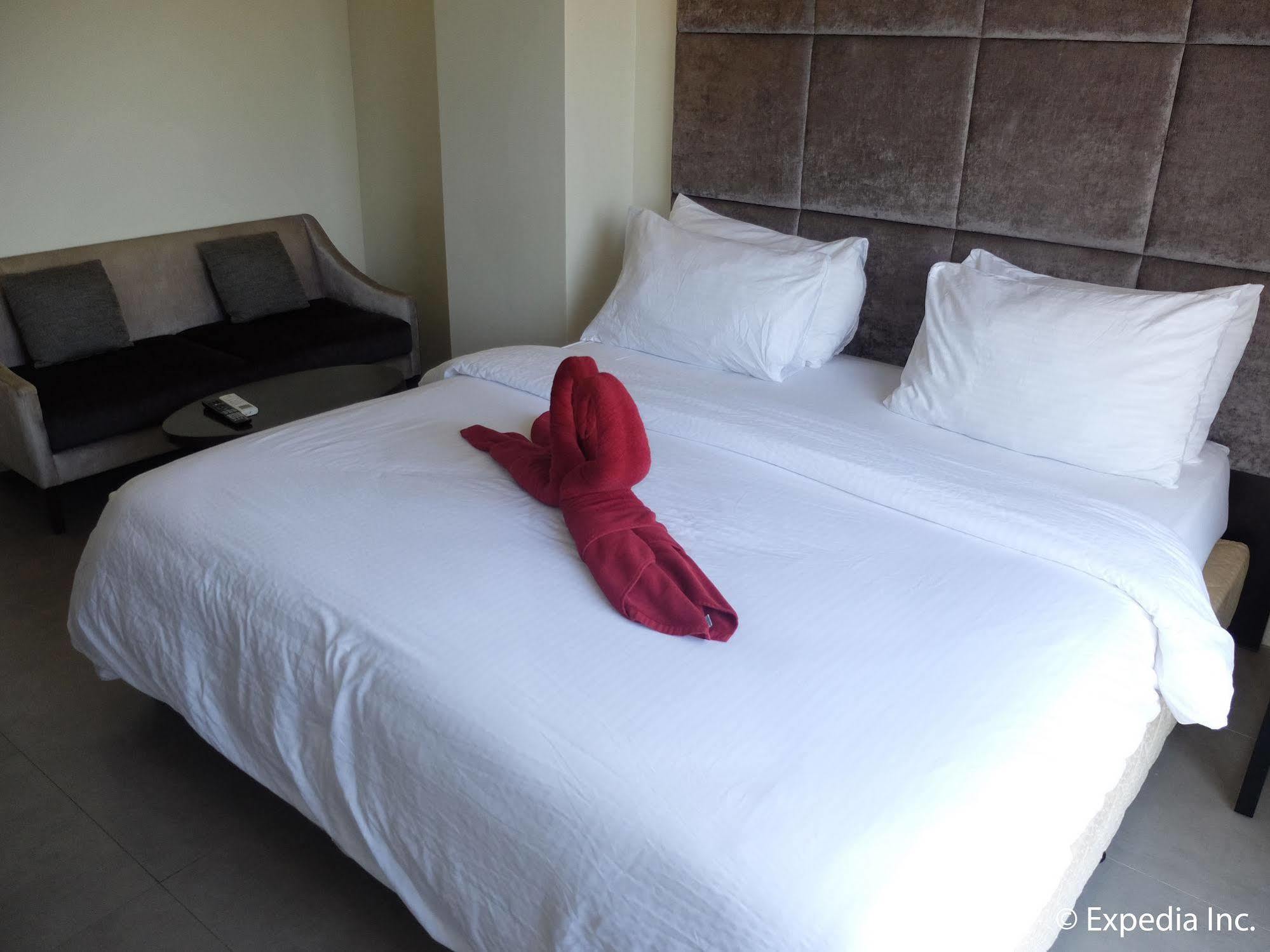 Boracay Grand Vista Resort & Spa Yapak ภายนอก รูปภาพ
