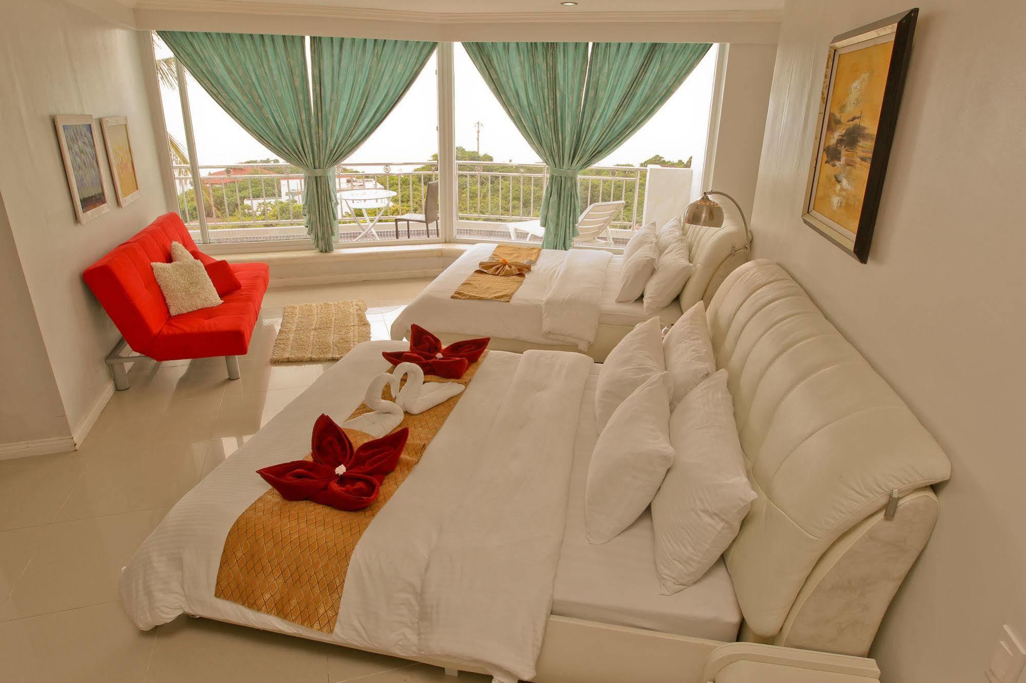 Boracay Grand Vista Resort & Spa Yapak ภายนอก รูปภาพ